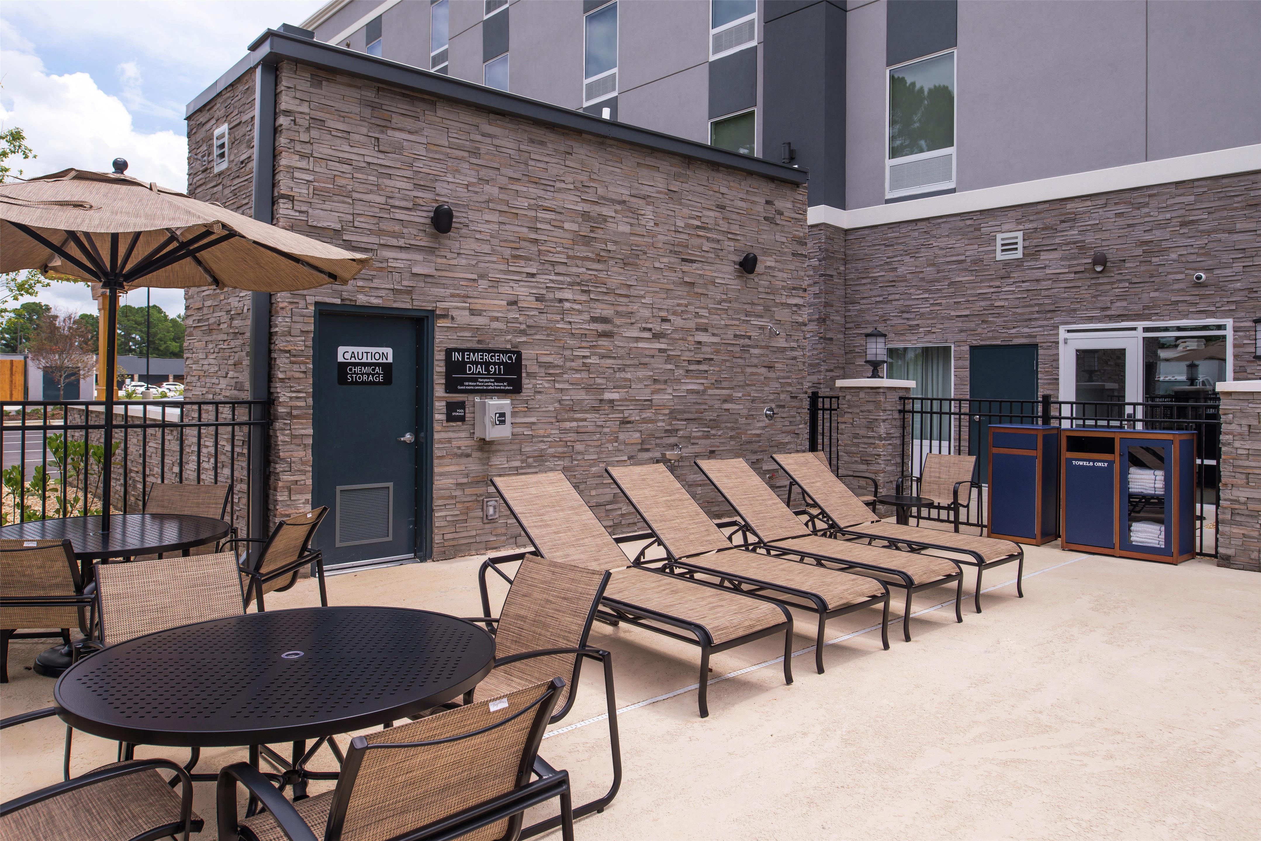Pool | Hampton Inn Benson