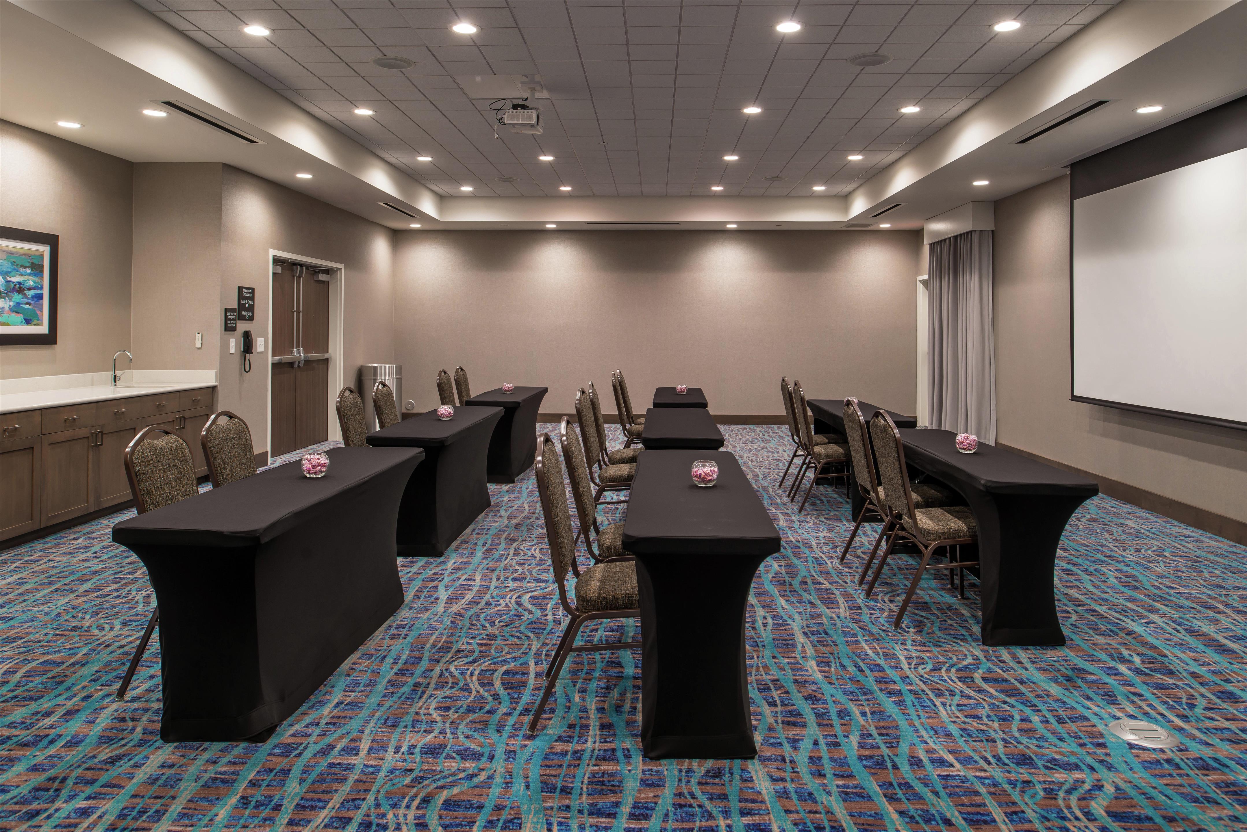 Meeting Room | Hampton Inn Benson