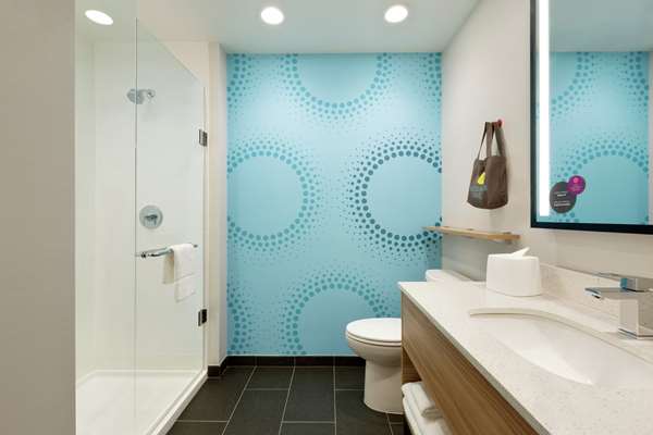  - Tru by Hilton Hotel St Charles - I-70, Exit 229B