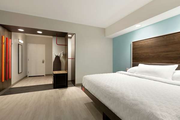  - Tru by Hilton Hotel St Charles - I-70, Exit 229B