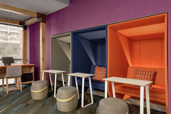  - Tru by Hilton Hotel St Charles - I-70, Exit 229B