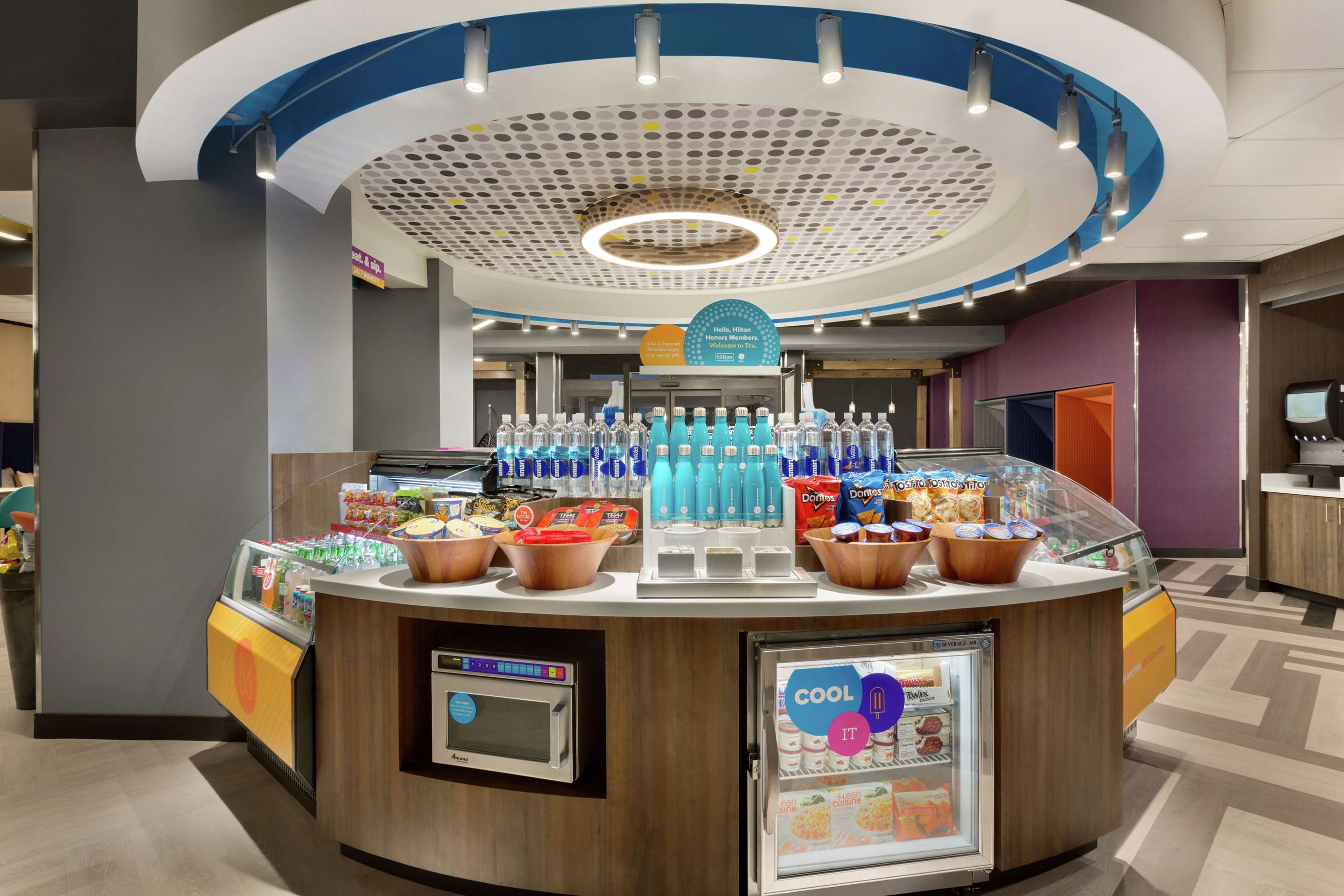 Lobby | Tru by Hilton St. Charles St. Louis, MO
