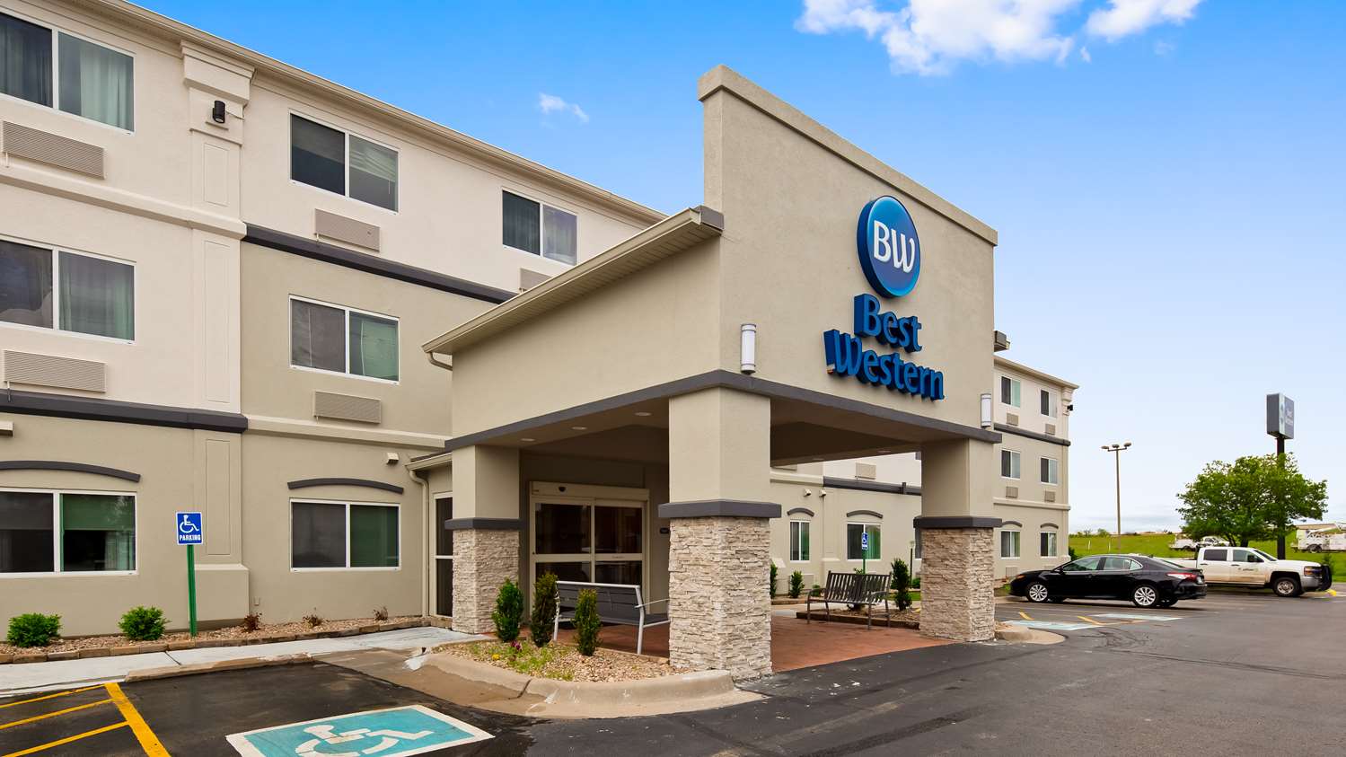 Best Western Wichita Northeast Hotel, KS See Discounts