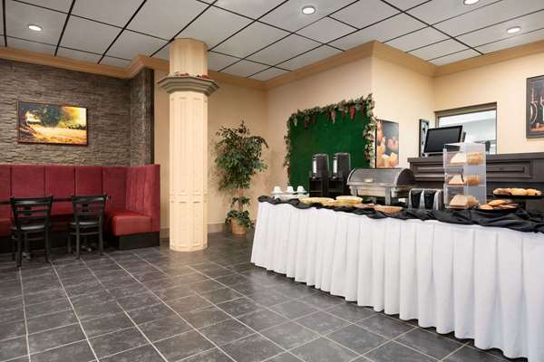 Amenities - Travelodge Whitecourt