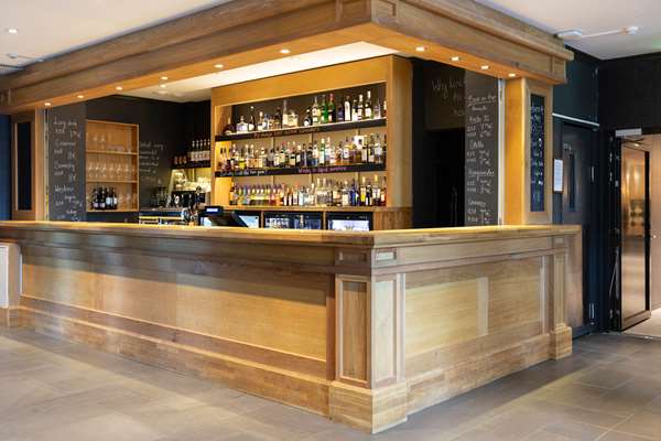 On-Site,Bar/Lounge