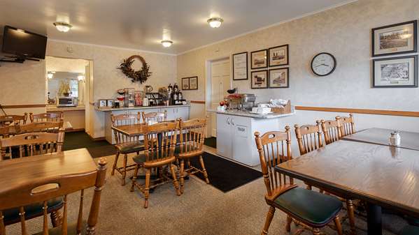 Amenities - SureStay Collection by Best Western Baugh Motel Logan