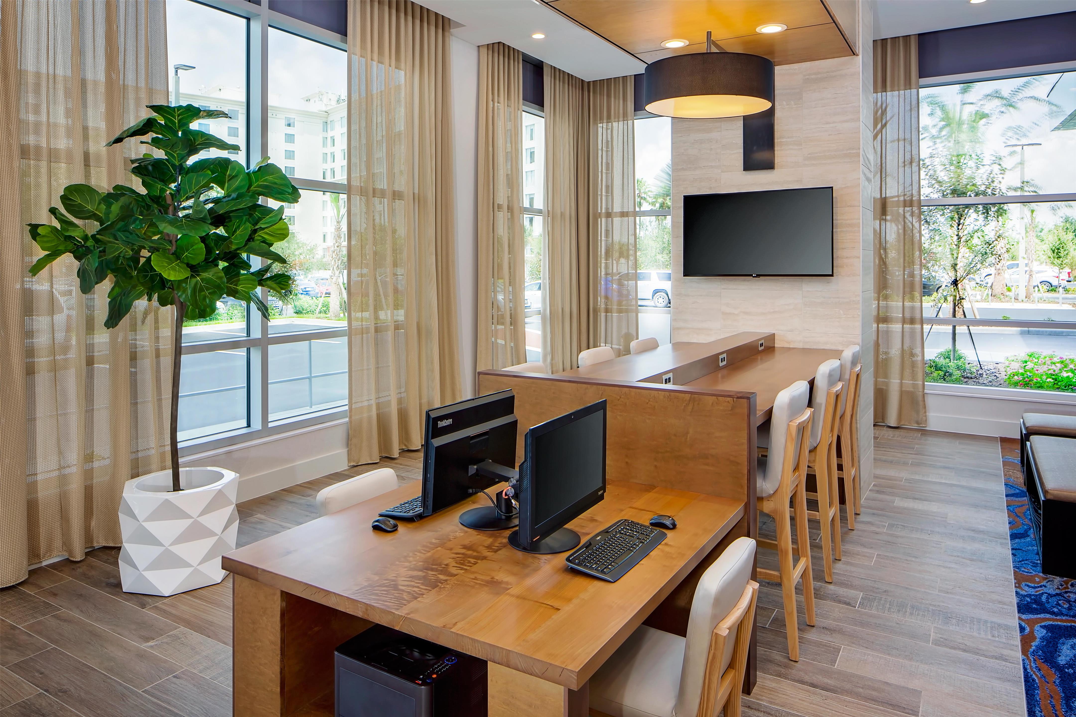 Lobby | Hyatt Place across from Universal Orlando Resort