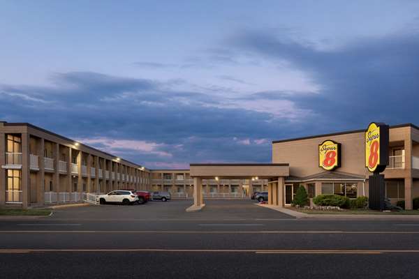 Exterior view - Super 8 Motel Windsor