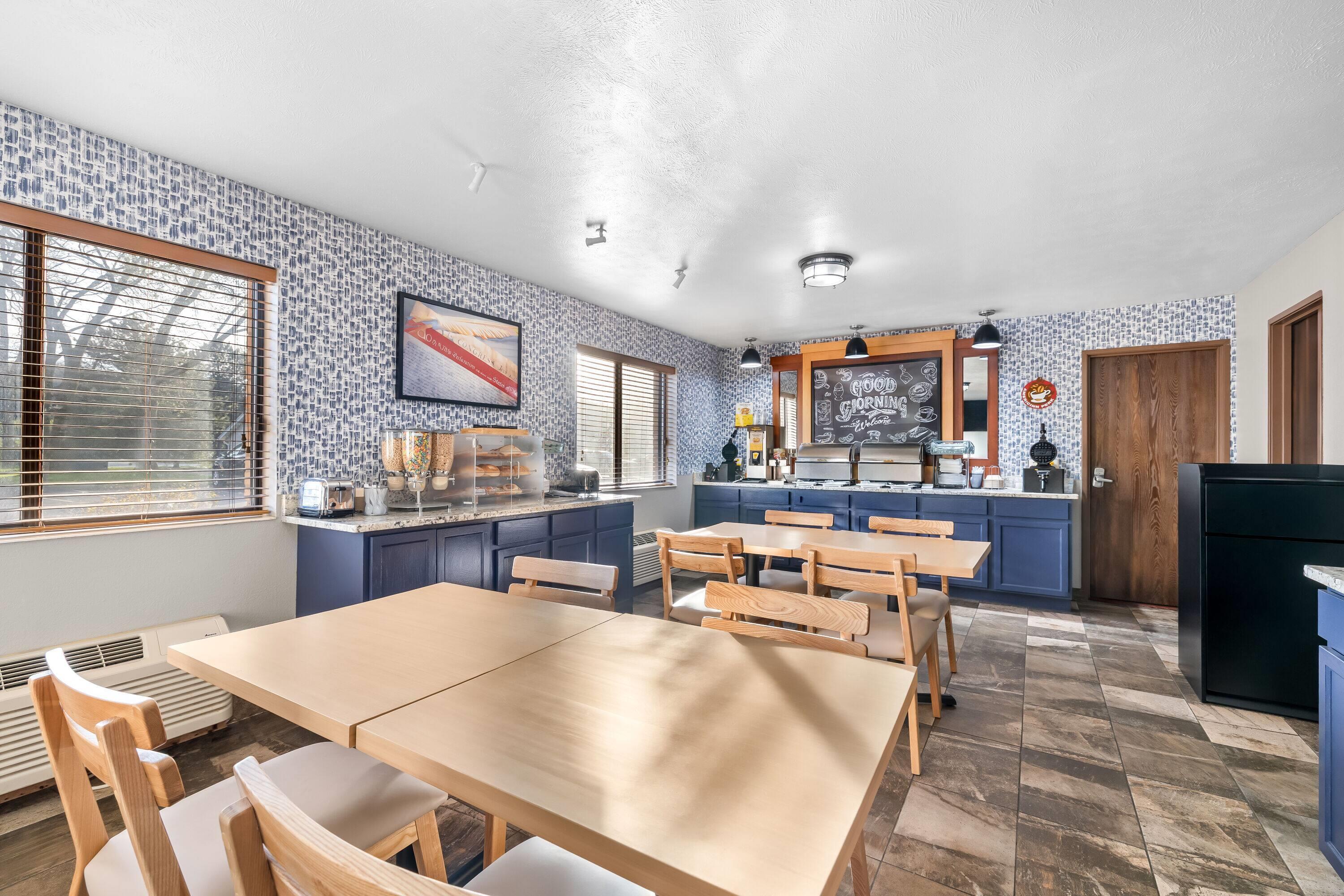 Breakfast Area | AmericInn by Wyndham Delafield