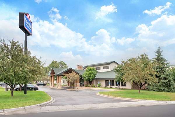 Exterior view - AmericInn Coon Rapids
