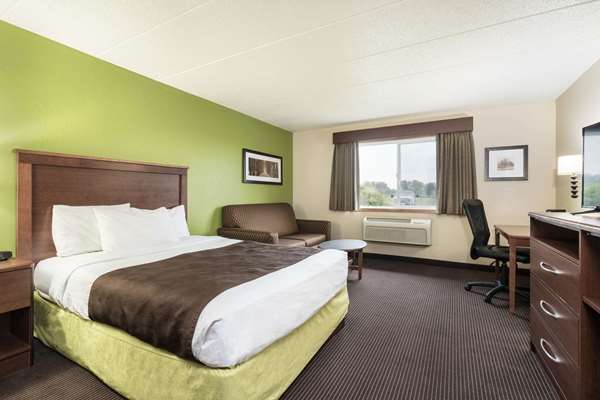  - AmericInn Lodge & Suites Little Falls