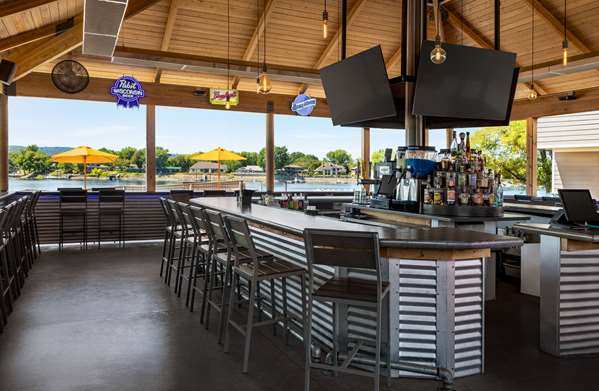AmericInn by Wyndham La Crosse Riverfront Conference Center