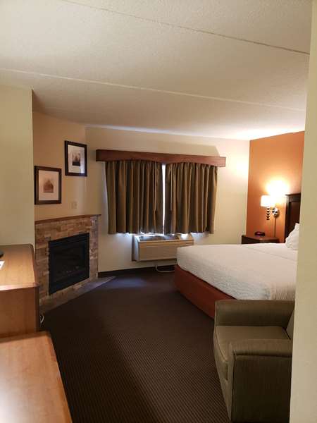 AmericInn by Wyndham Iron River