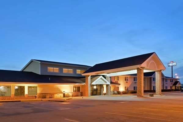 Exterior view - AmericInn Lodge & Suites Iron River
