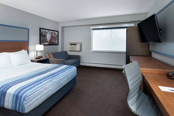 1 Queen Bed, Mobility Accessible Room, First Floor, Non-Smoking