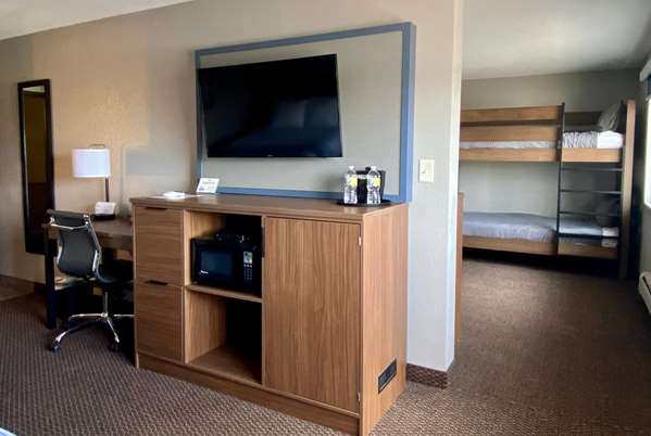 2 Queen Beds, Executive Room, Non-Smoking