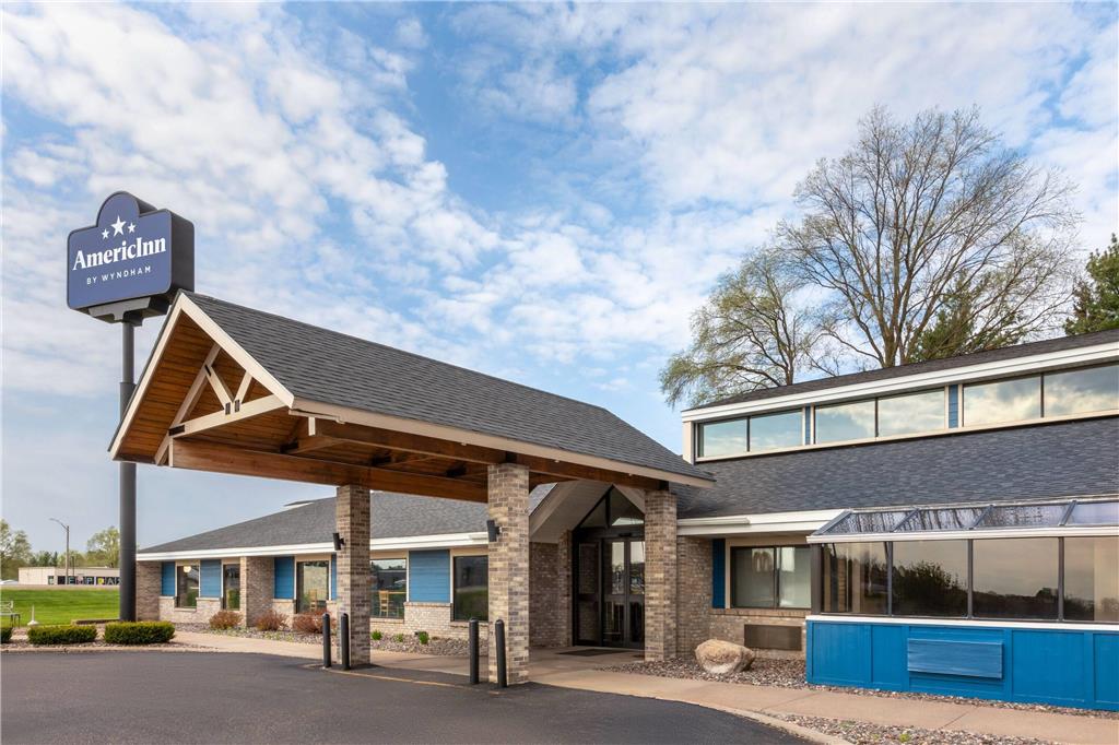 AmericInn by Wyndham Chippewa Falls