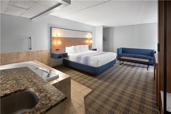 1 King Bed, Superior Studio Suite, Non-Smoking