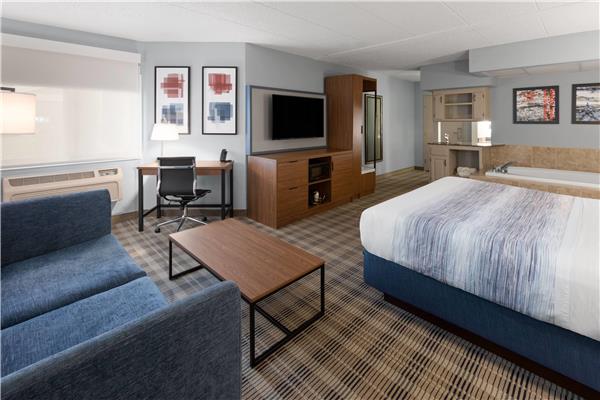1 King Bed, Superior Studio Suite, Non-Smoking