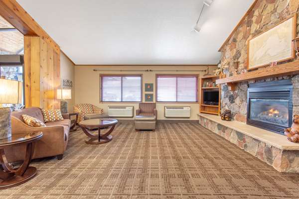  - AmericInn Lodge & Suites Calumet