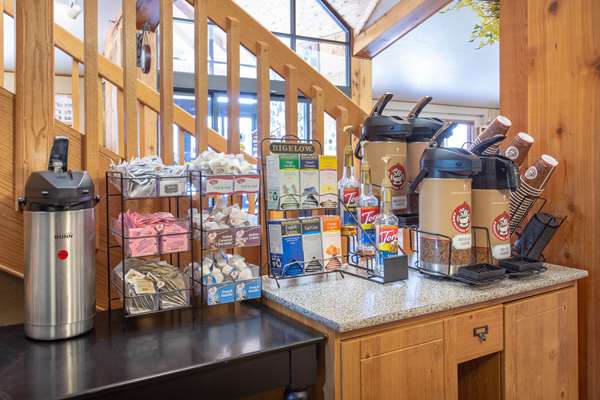  - AmericInn Lodge & Suites Calumet