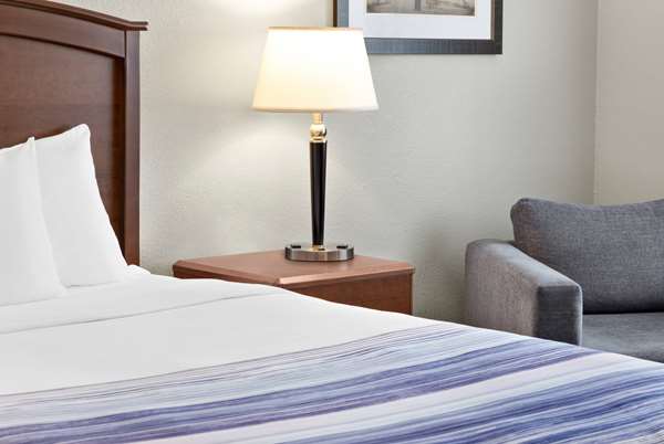  - AmericInn Lodge & Suites Bemidji