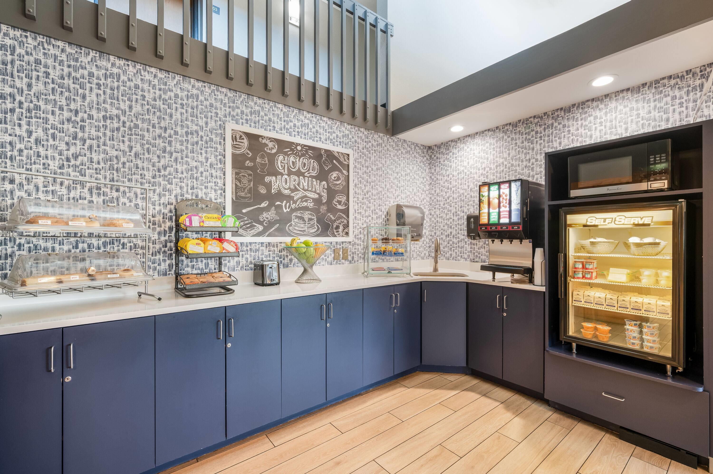 Breakfast Area | AmericInn by Wyndham Bemidji