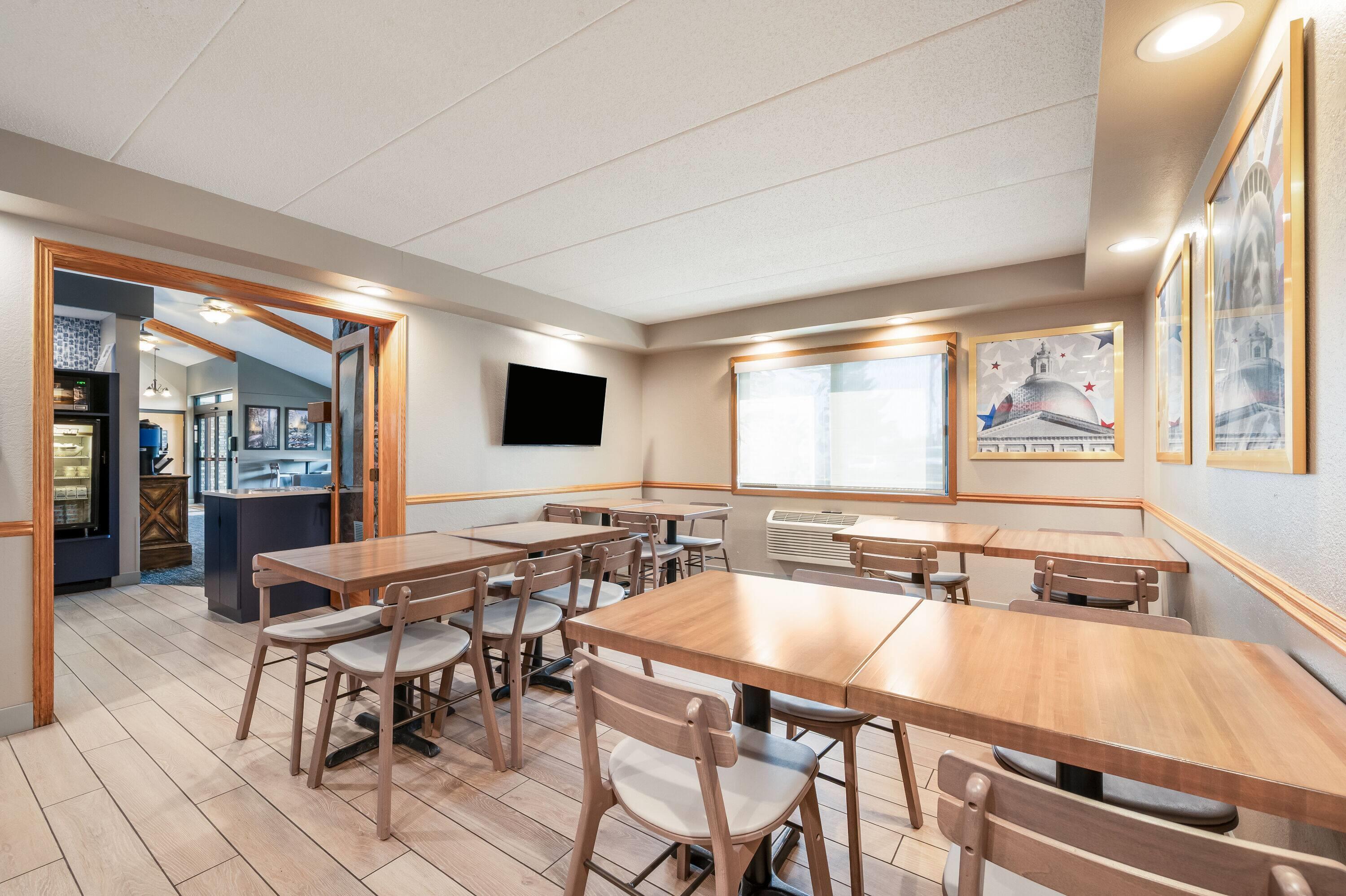 Breakfast Area | AmericInn by Wyndham Bemidji