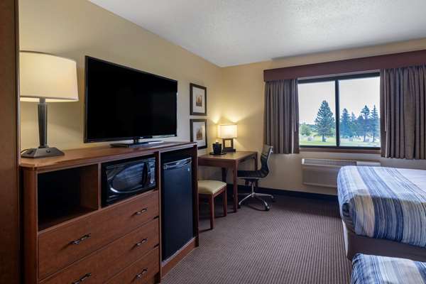  - AmericInn Two Harbors