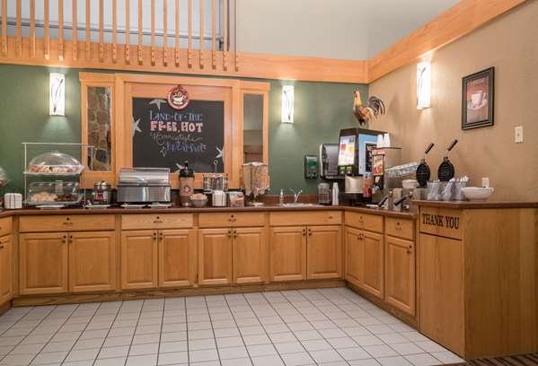 Amenities - AmericInn Lodge & Suites Worthington - I-90, Exit 43