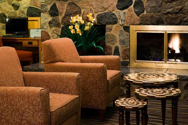  - AmericInn Lodge & Suites Worthington - I-90, Exit 43