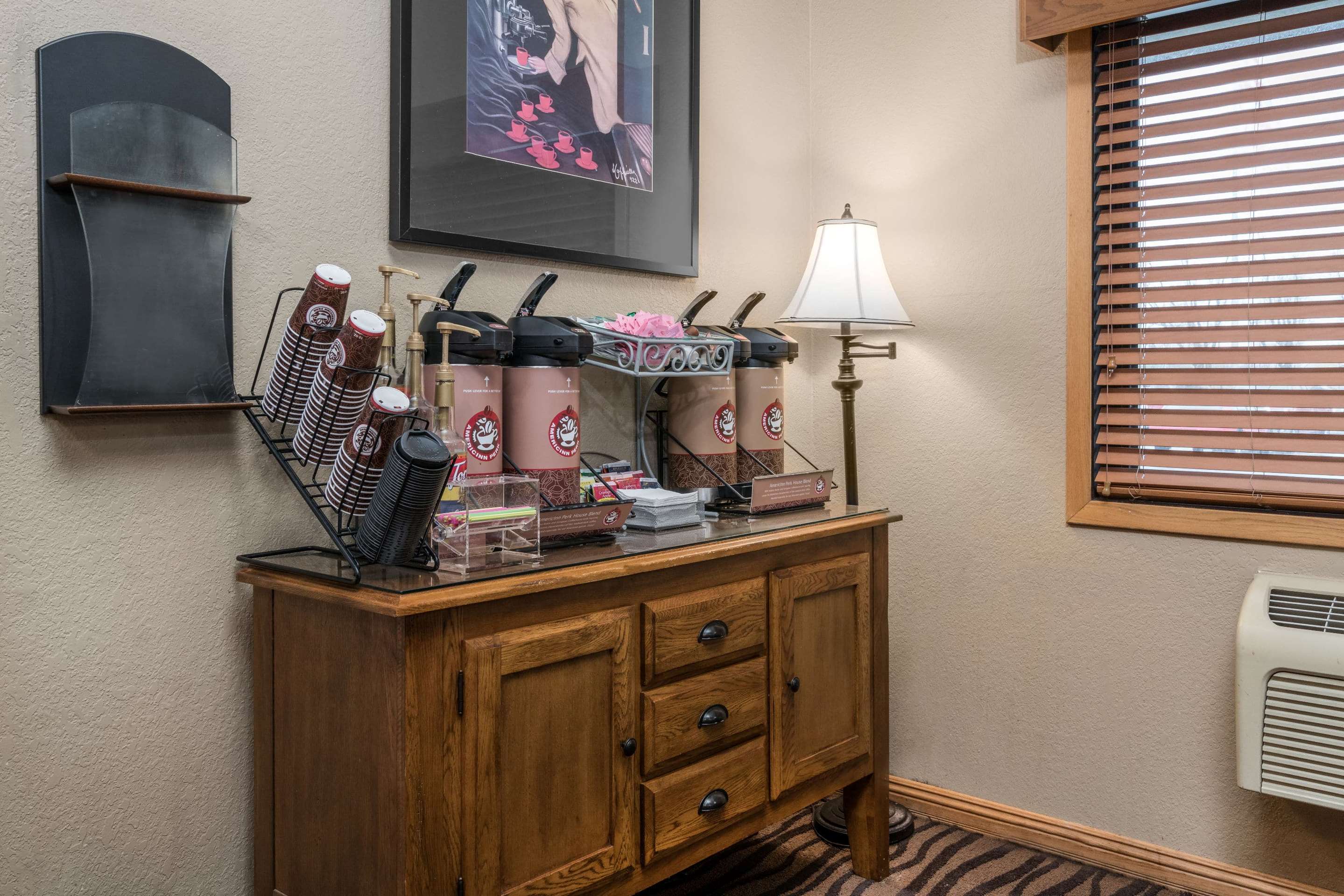 Breakfast Area | AmericInn by Wyndham Worthington