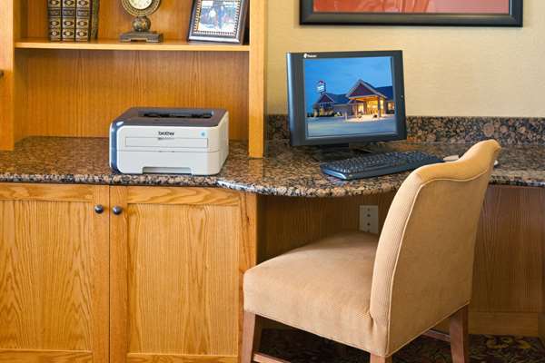 Conference Area - AmericInn Lodge & Suites Anamosa