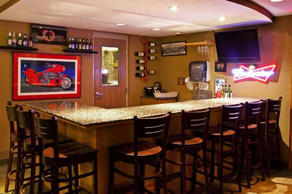 Bar - AmericInn Lodge & Suites Anamosa
