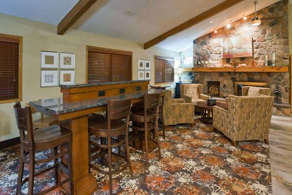  - AmericInn Alexandria