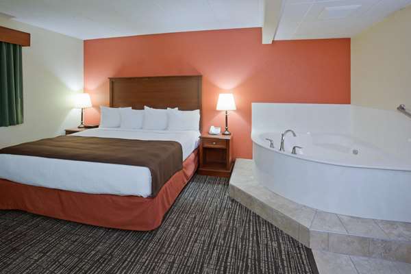 1 King Bed, Suite, Non-Smoking