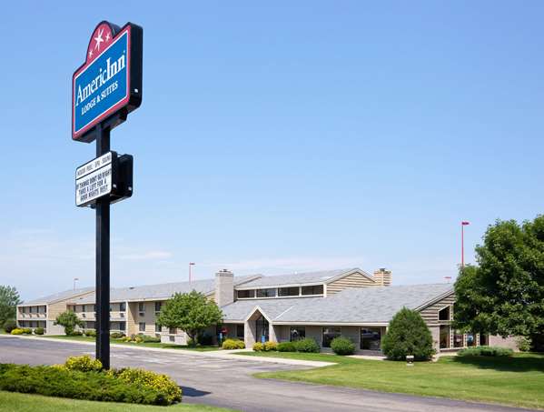 AmericInn by Wyndham Alexandria