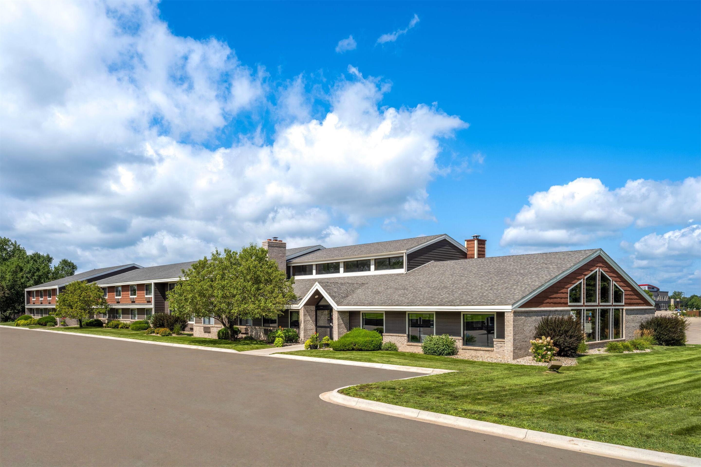 Exterior | AmericInn by Wyndham Alexandria