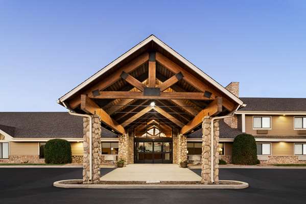 Exterior view - AmericInn Lodge & Suites Baudette