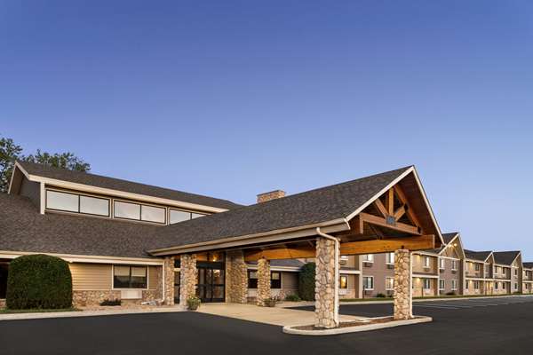 Exterior view - AmericInn Lodge & Suites Baudette