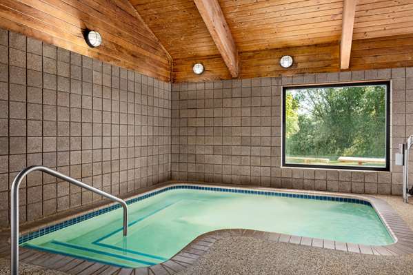 Pool - AmericInn Lodge & Suites Baudette