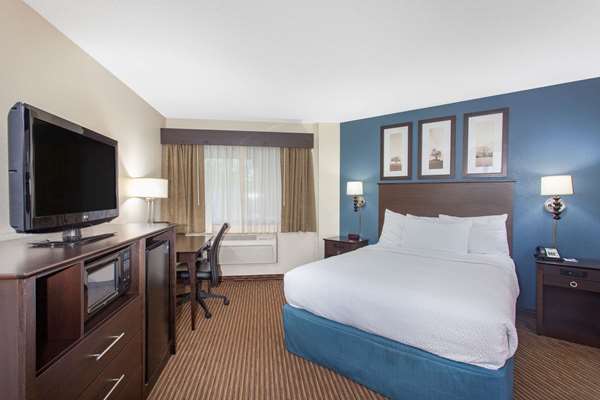  - AmericInn Hotel & Conference Center Mankato