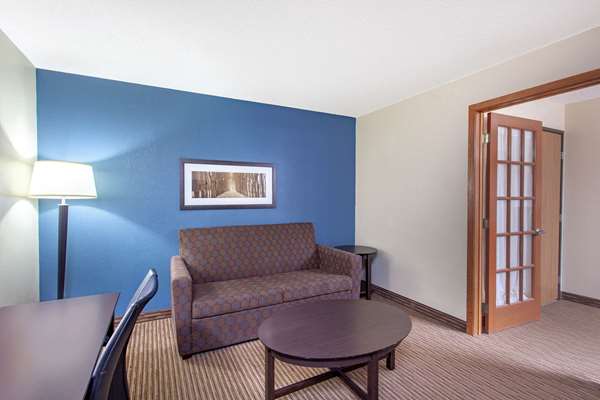 Suite - AmericInn Hotel & Conference Center Mankato