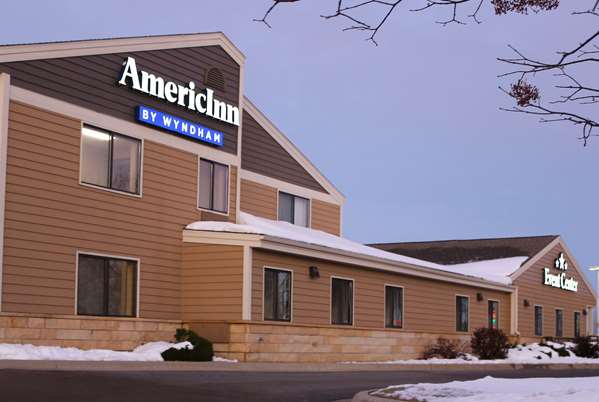 Exterior view - AmericInn Hotel & Conference Center Mankato