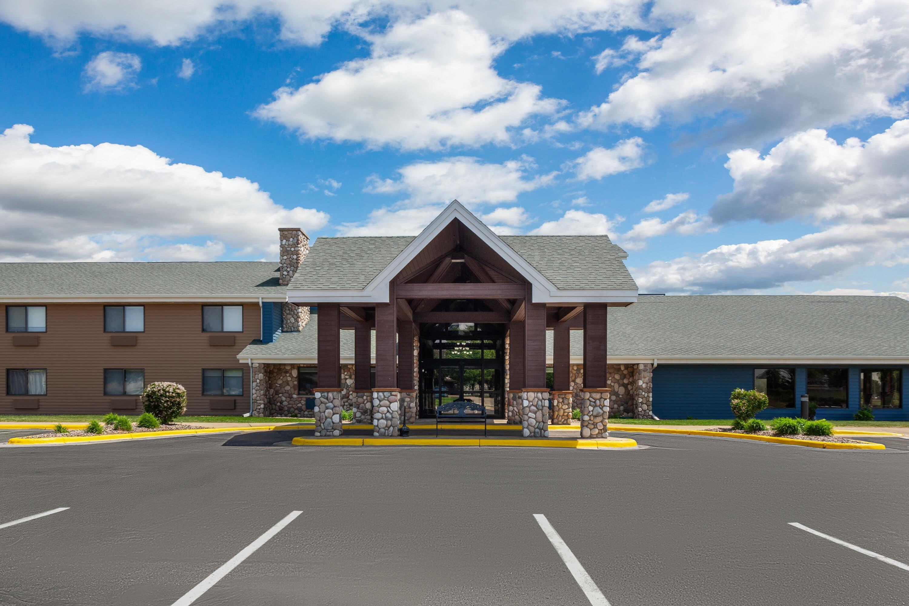 Exterior | AmericInn by Wyndham Austin