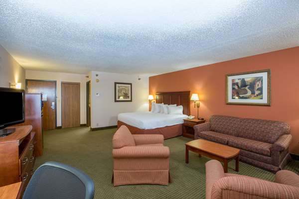 Suite - AmericInn Hotel & Suites Omaha