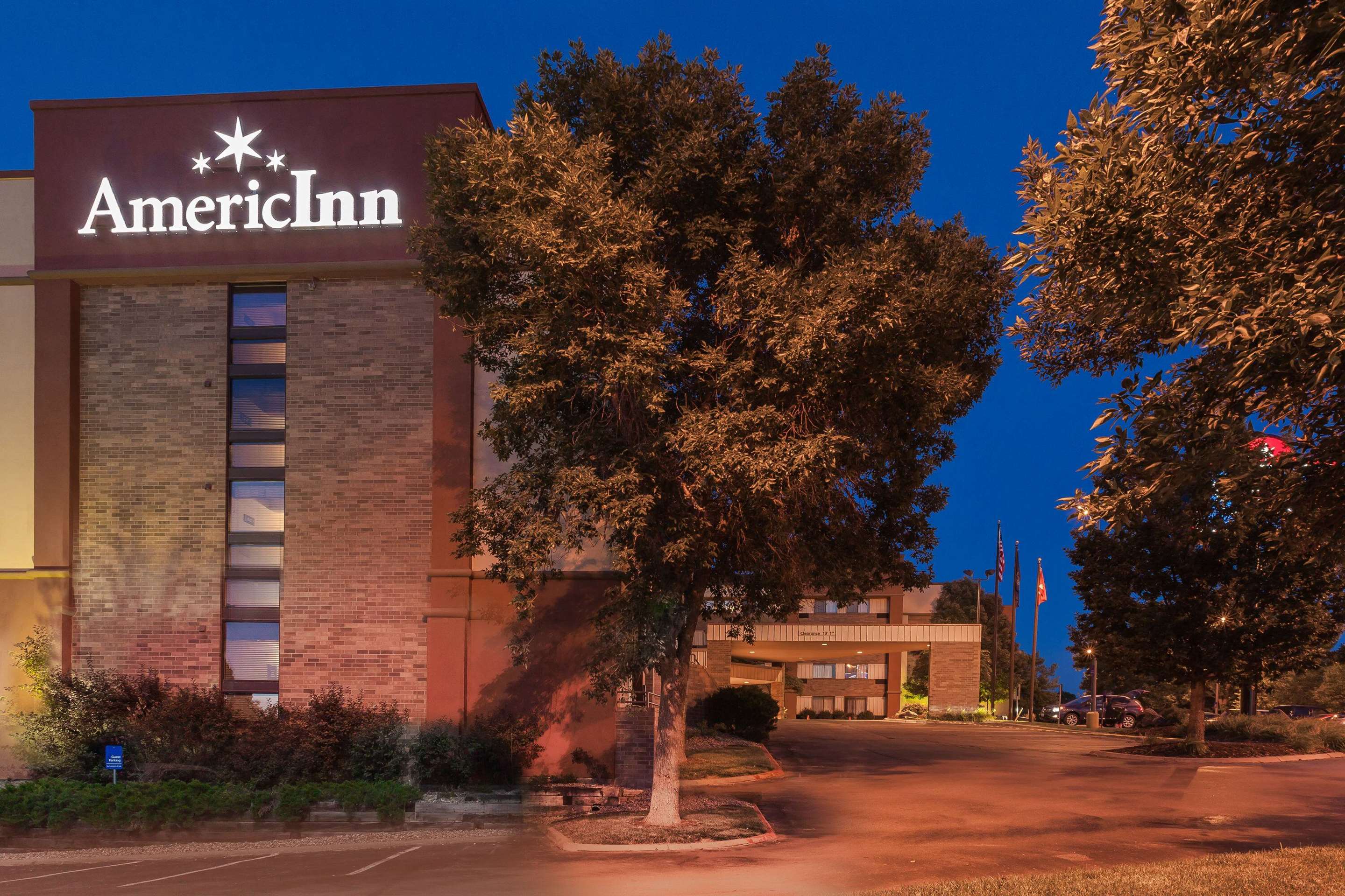 Exterior | AmericInn by Wyndham Omaha