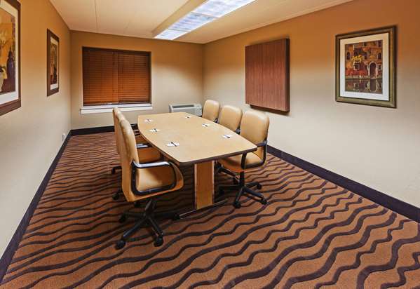 AmericInn by Wyndham Omaha
