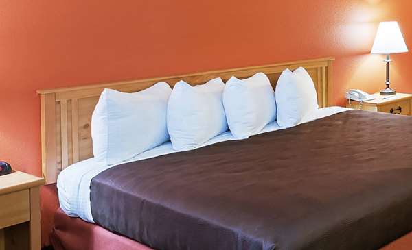  - AmericInn Lodge & Suites Sturgeon Bay