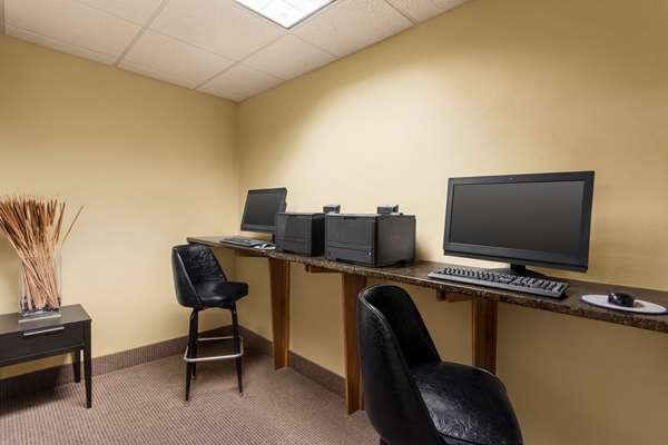 Conference Area - AmericInn Madison